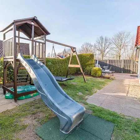 Kinderfreundliches 5 Personen Wellnessferienhaus Treibholz Mit Zwei Duschen Und Toiletten, Sauna, Whirlpool, Kaminofen, Wintergarten Und Kanu In