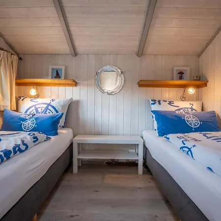 펜션 Kinderfreundliches 5 Personen Wellnessferienhaus Treibholz Mit Zwei Duschen Und Toiletten, Sauna, Whirlpool, Kaminofen, Wintergarten Und Kanu In 오텐도르프
