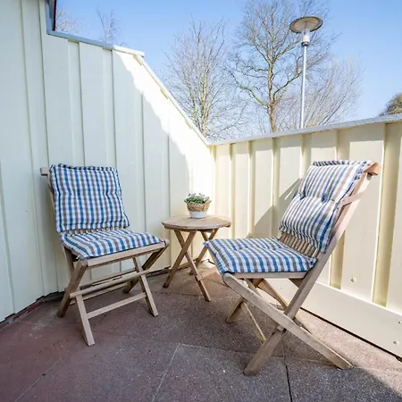 Kinderfreundliches 5 Personen Wellnessferienhaus Treibholz Mit Zwei Duschen Und Toiletten, Sauna, Whirlpool, Kaminofen, Wintergarten Und Kanu In * Otterndorf